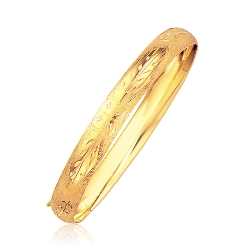 Bids.com Classic Floral Carved Bangle in 14k Yellow Gold (8.0mm) Bracelets