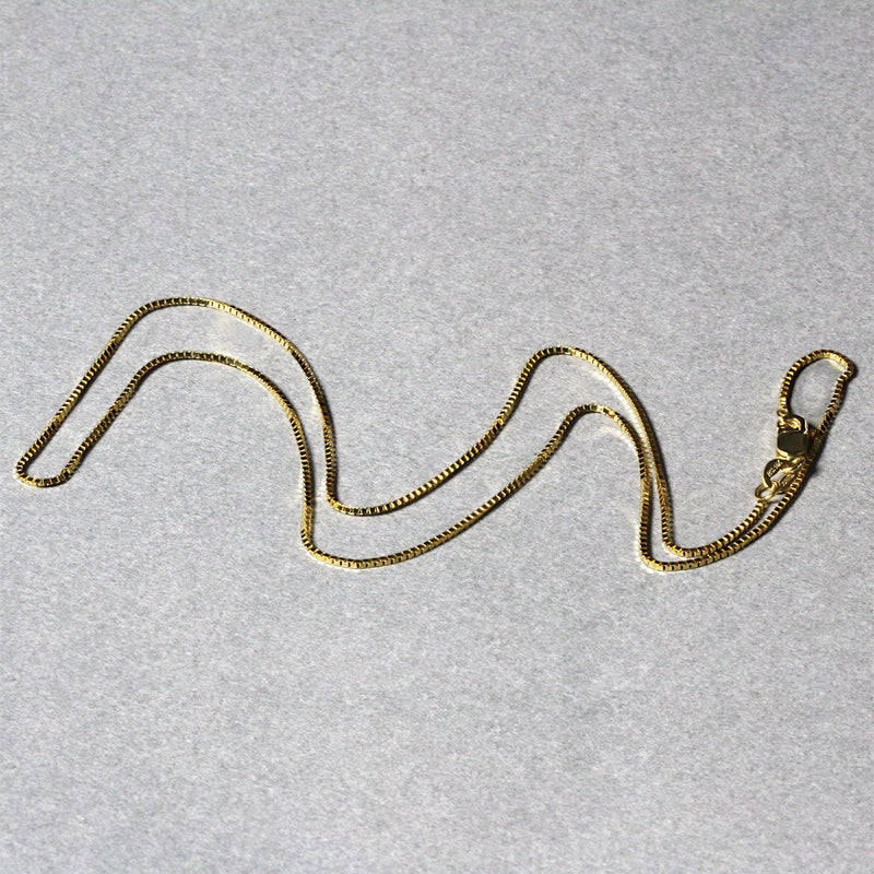 Bids.com 14k Yellow Gold Classic Box Chain 0.8mm Necklaces