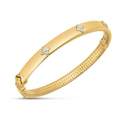 Bids.com 14k Yellow Gold Trilogy Diamond Bangle (5.40 mm) Bracelets