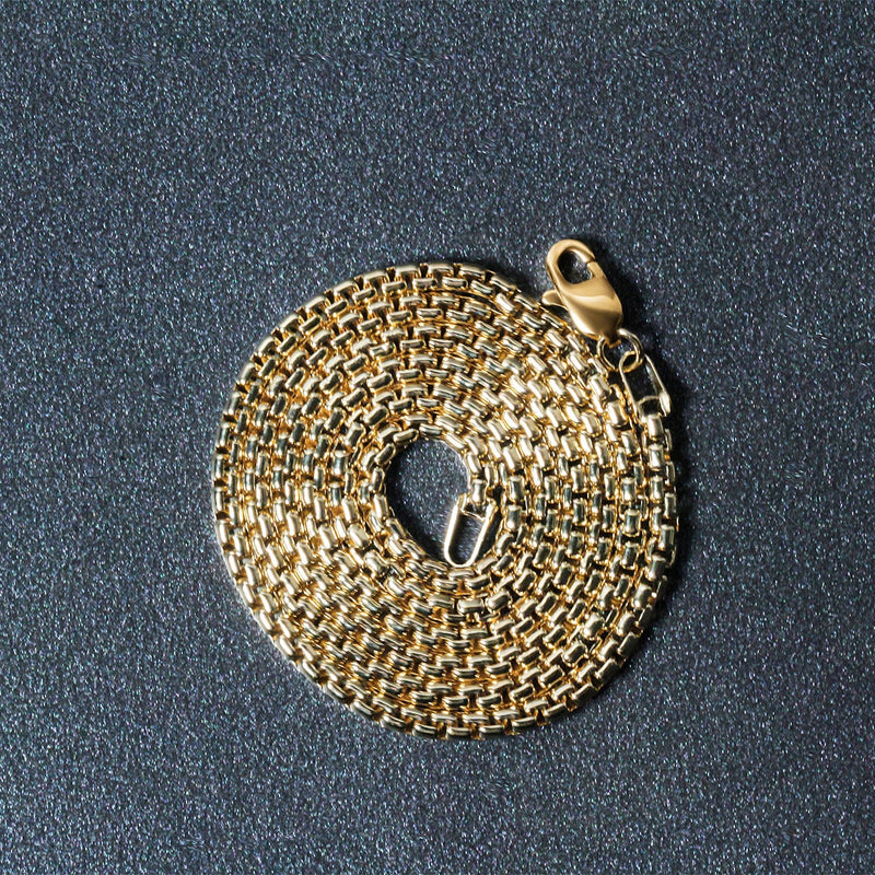 Bids.com 14k Yellow Gold Solid Round Box Chain 2.5 mm Necklaces