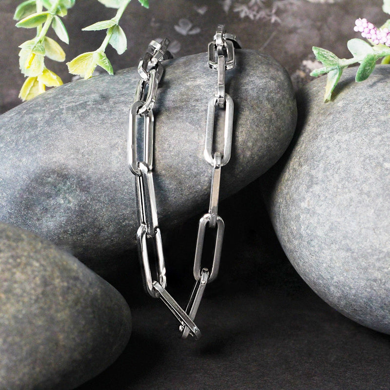 Bids.com 14K White Gold Wide Paperclip Chain (6.1mm) Necklaces