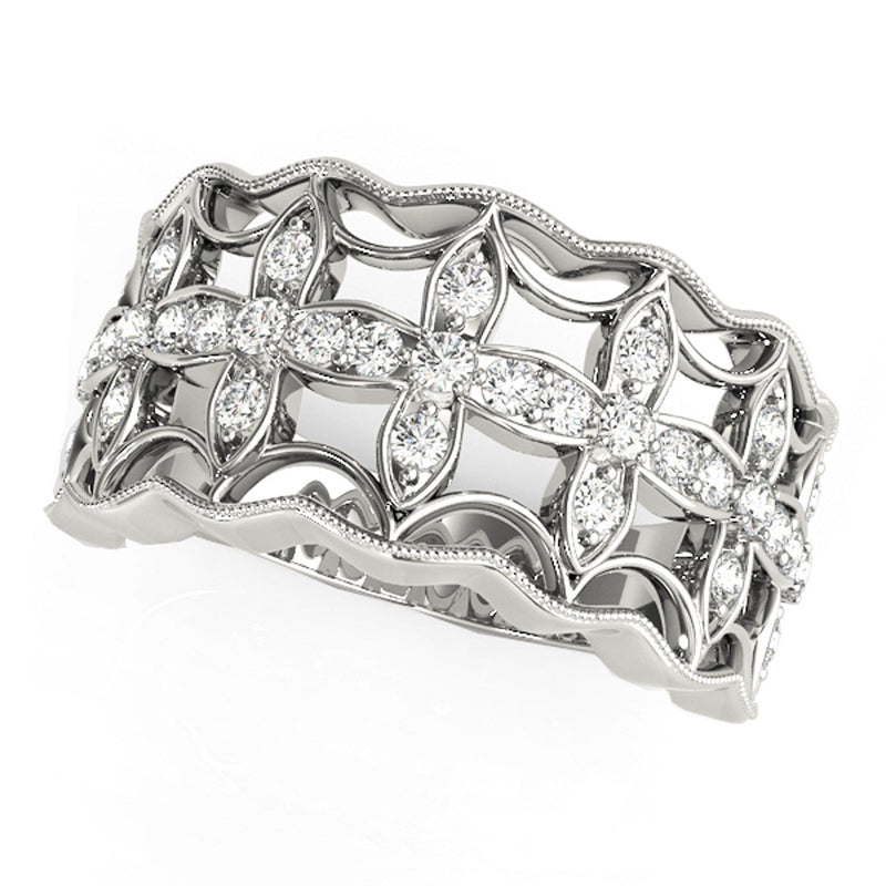 Bids.com Diamond Studded Four Leaf Clover Motif Ring in 14k White Gold (1/4 cttw) Rings