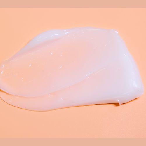 gymsegbë Snail Mucin 98 Power Bomb Essence Anti-Aging Facial