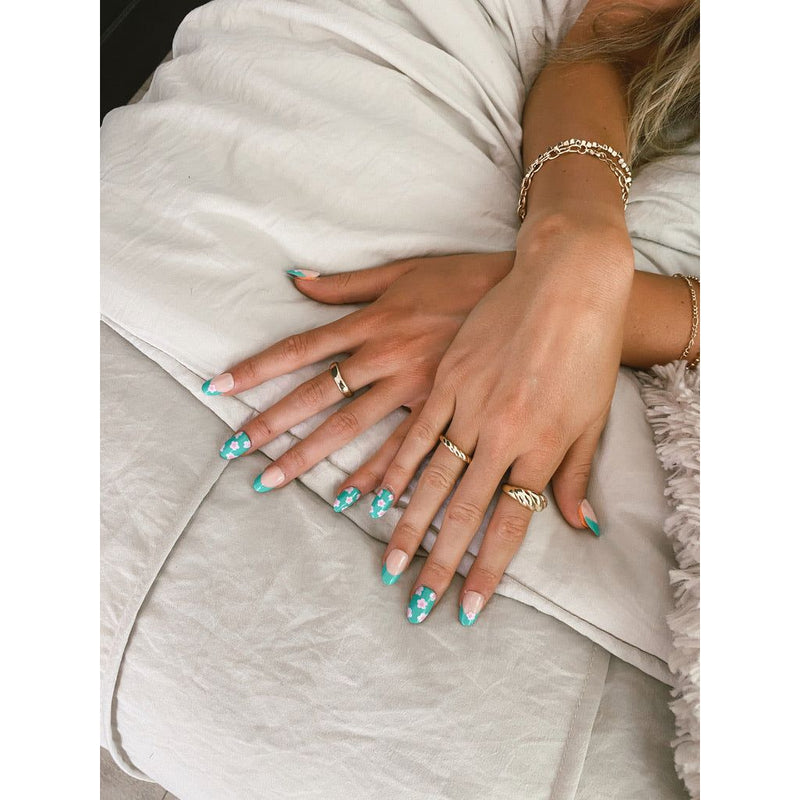 Nightie Nails Beach Cruiser