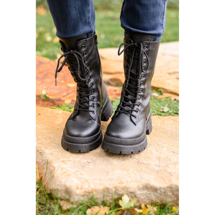 Fresh Feels Combat Boots In Black