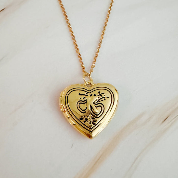 Nostalgic Heart Initial Open Locket Necklace