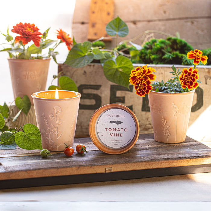 Dirt Garden Pot Candle + Plantable Seed Paper Dust Covers