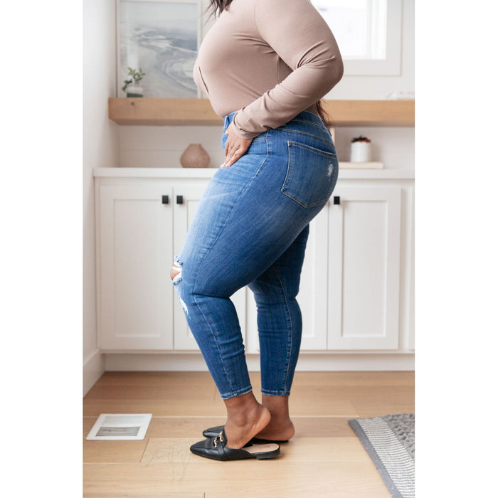 Judy Blue Get Together Mid-Rise Skinny Jegging