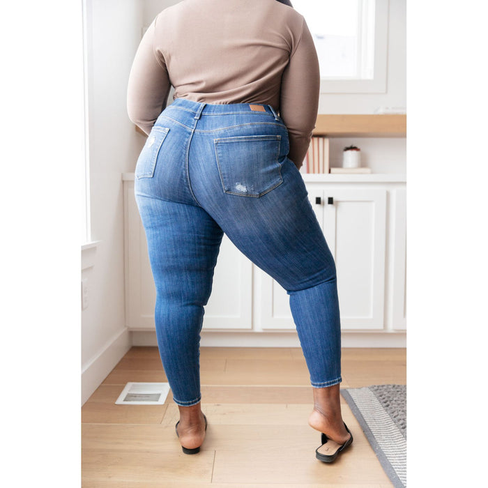 Judy Blue Get Together Mid-Rise Skinny Jegging