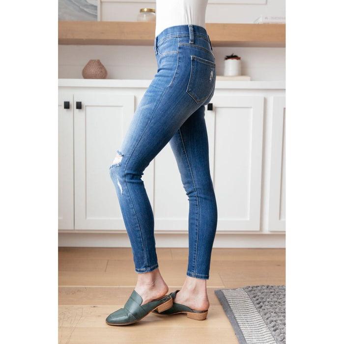 Judy Blue Get Together Mid-Rise Skinny Jegging