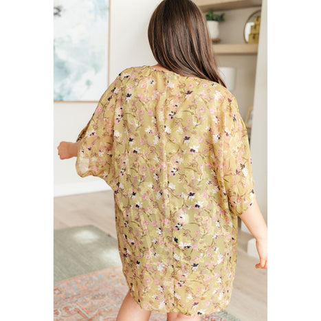 Go Anywhere Floral Kimono