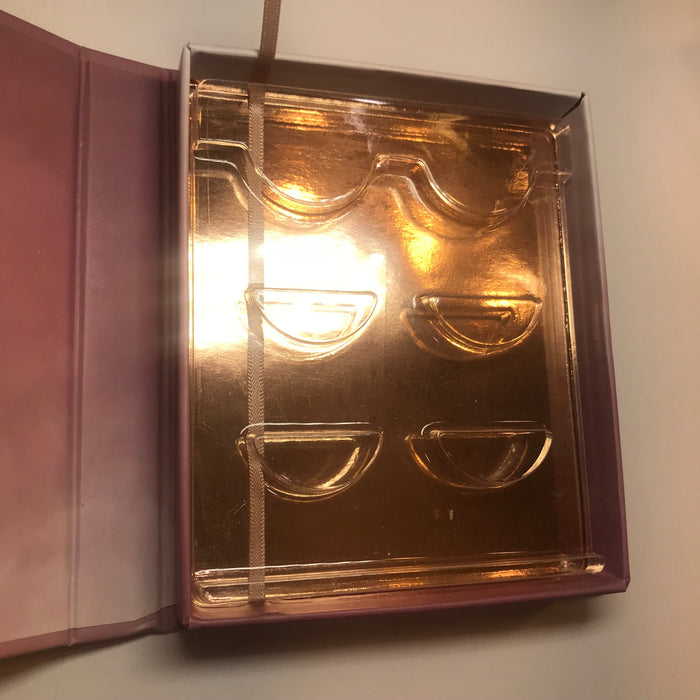 Magnetic Lash Storage Book