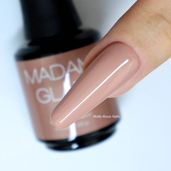 Madam Glam Pivot!