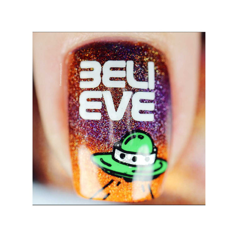 UberChic Beauty Out Of This World Stamping Plate