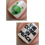 UberChic Beauty Out Of This World Stamping Plate