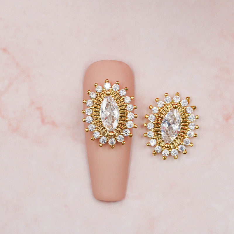 Red Iguana LLC Oval Diamond Points Charm #109 Charm