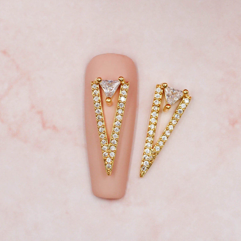 Red Iguana LLC Extended Diamond Triangle #113 Charm