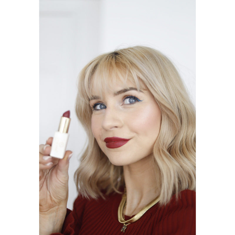 EpiLynx Vegan Matte Lipstick – Hydrating, Long-Wear, Magnetic Case lipstick