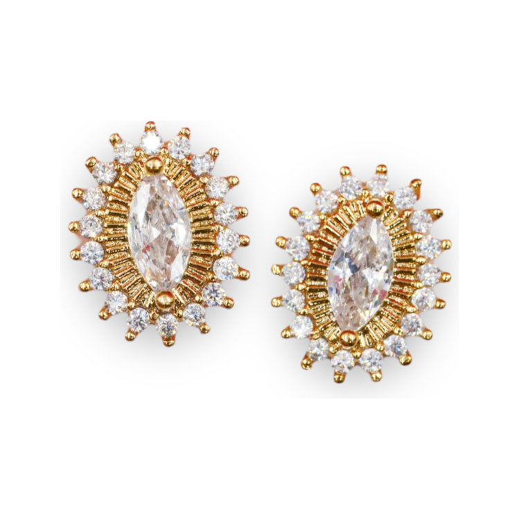 Red Iguana LLC Oval Diamond Points Charm #109 Charm