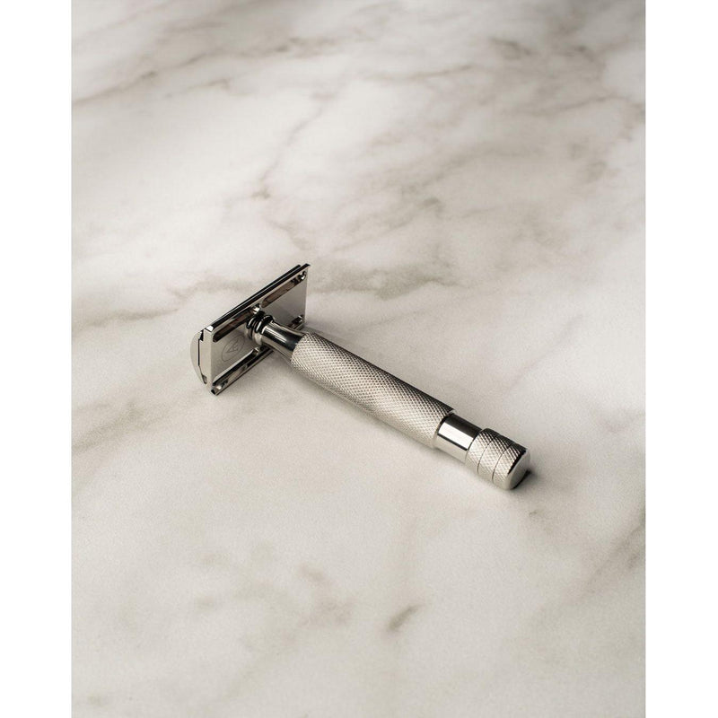 Above the Tie S1 Slant Razor Razor