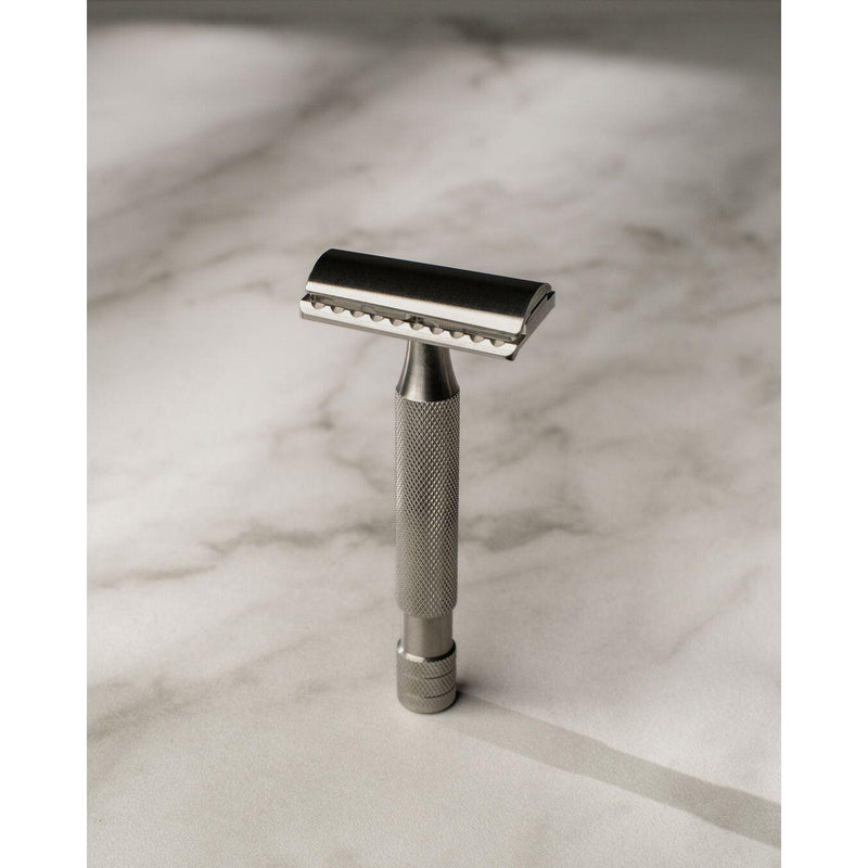 Above the Tie S1 Slant Razor Razor