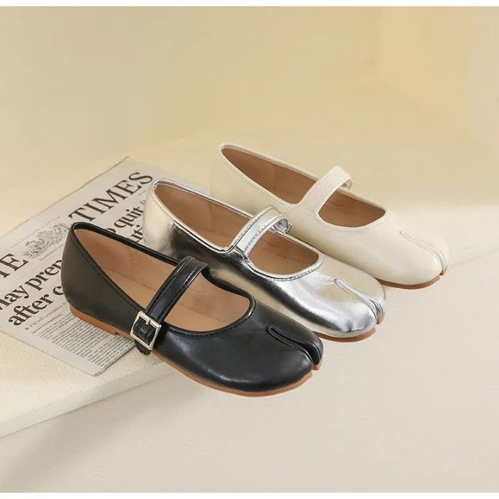 Split Toe Flat Mary Jane Tabi Shoes