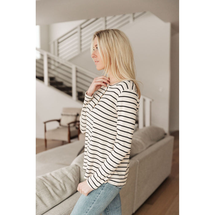 Stripe Right Top