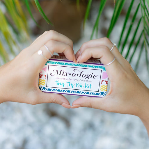 MIXOLOGIE Mixologie Tiny Try Me Kit Tiny Try Me Kit