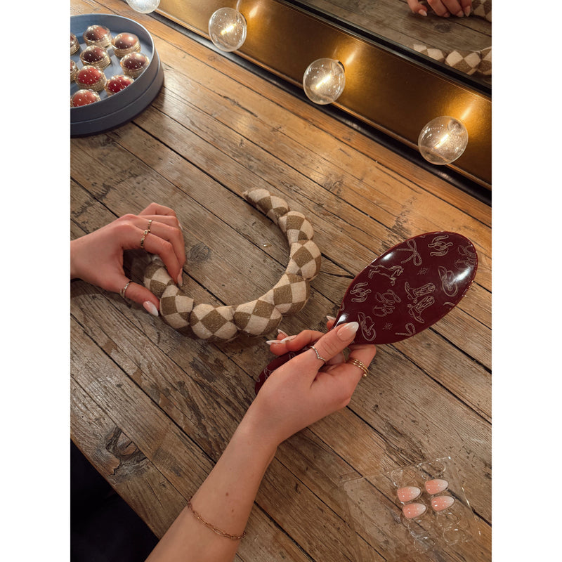 Nightie Nails Demure