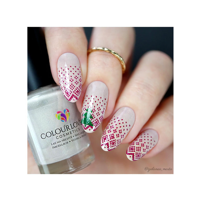 UberChic Beauty The Ultimate DIY Sweater Stamping Plate