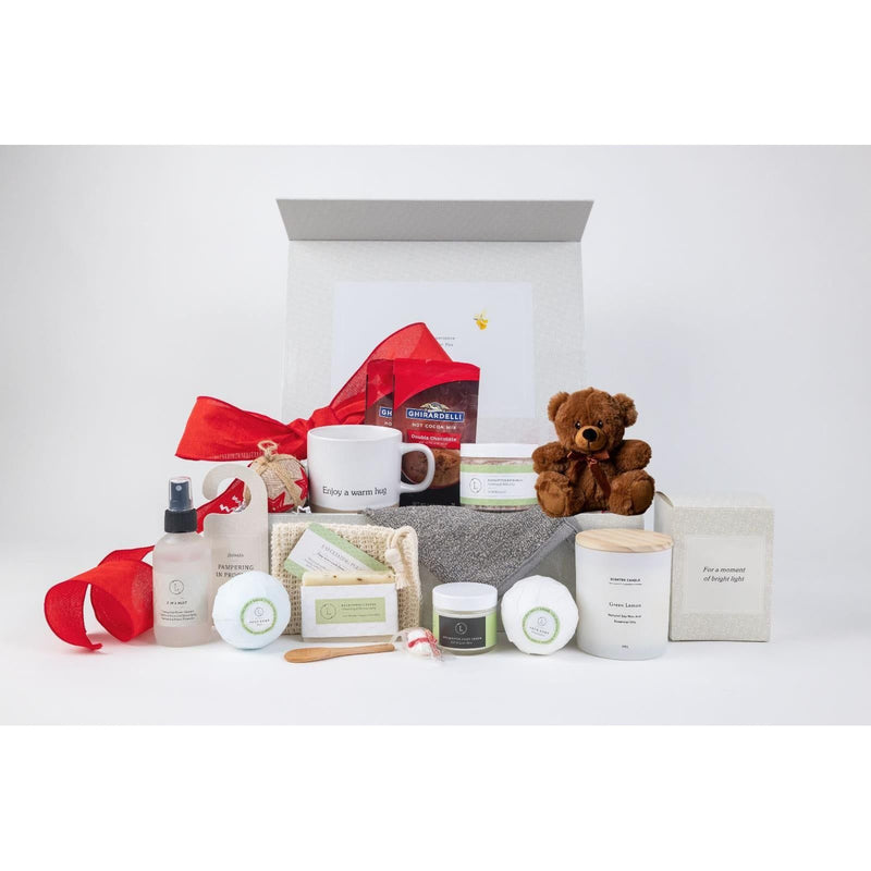 Lizush Sending a BIG hug Luxury Gift Spa Set - Full on Pampering Gift set for Valentines