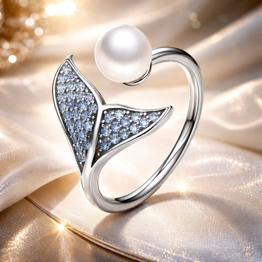 Bids.com S925 Sterling Silver Ring with Unique Design Rings