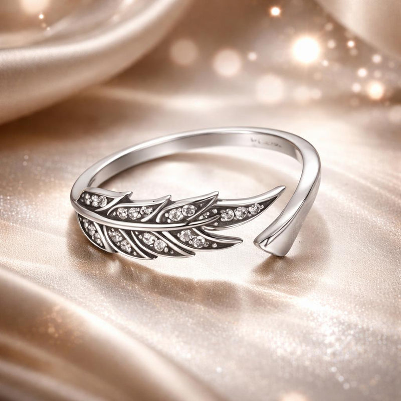 Bids.com 925 Sterling Silver Pavé Setting CZ Leaf Ring for Women Rings