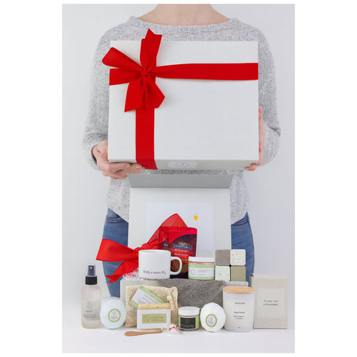 Lizush Sending a BIG hug Luxury Gift Spa Set - Full on Pampering Gift set for Valentines