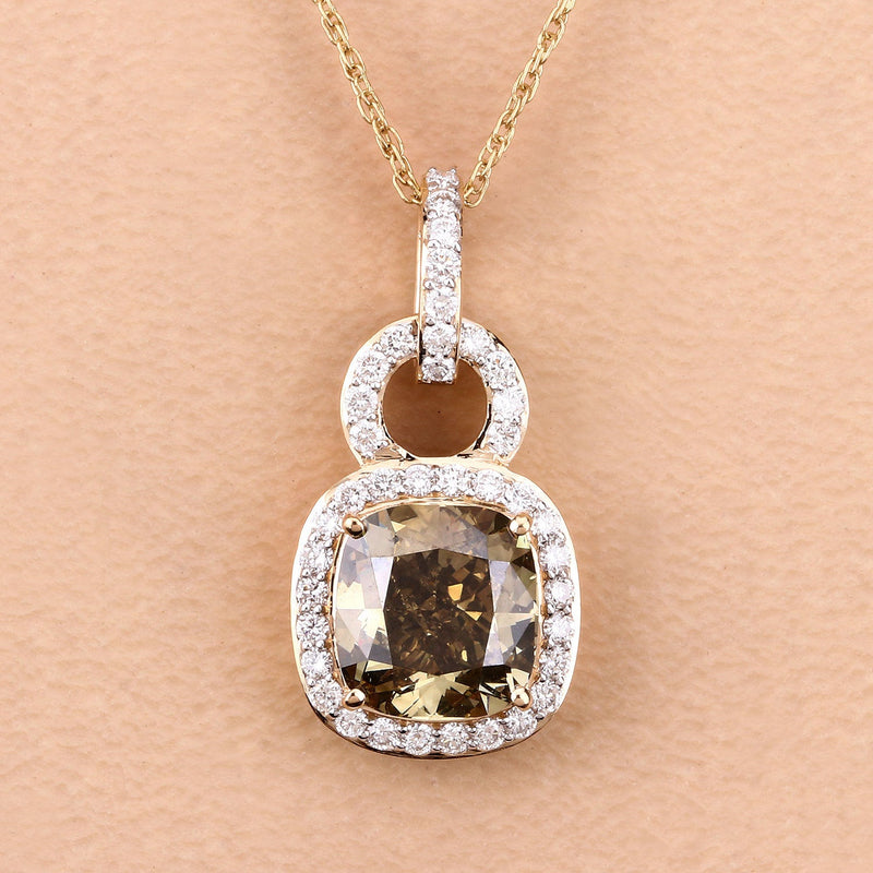 Bids.com IGI Certified 2.50 Carat Genuine Brown Diamond Center and 0.31cttw White Diamond 18K Yellow Gold Pendant (2.81cttw) Pendants