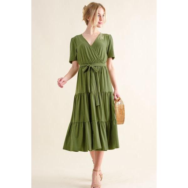 And The Why Soft Short Sleeve Tiered Midi Dress