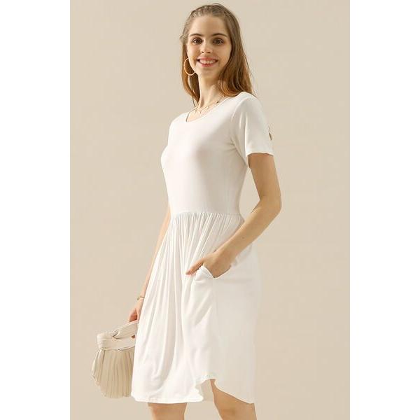 Ninexis Round Neck Ruched Dress with Pockets