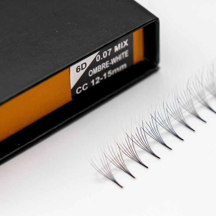 Mega Lash Academy -  Black/White Ombré 6D Rapid Promade Fans - 600 Fans