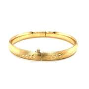 Bids.com Classic Floral Carved Bangle in 14k Yellow Gold (8.0mm) Bracelets