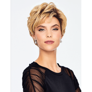 VIP Extensions chic wavy Jane wig by Hairdo color SS14/88