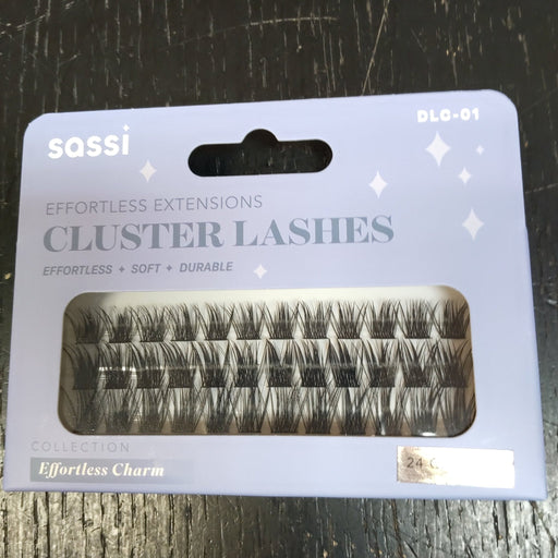 VIP Extensions cluster lashes 01 Eyelash