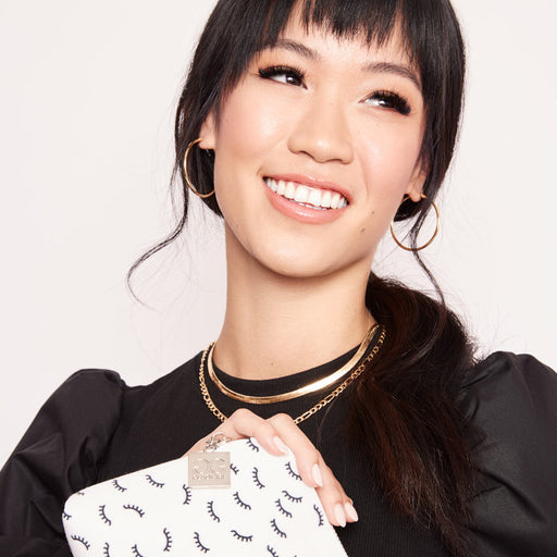 GladGirl Eyelash Makeup Clutch Marketing