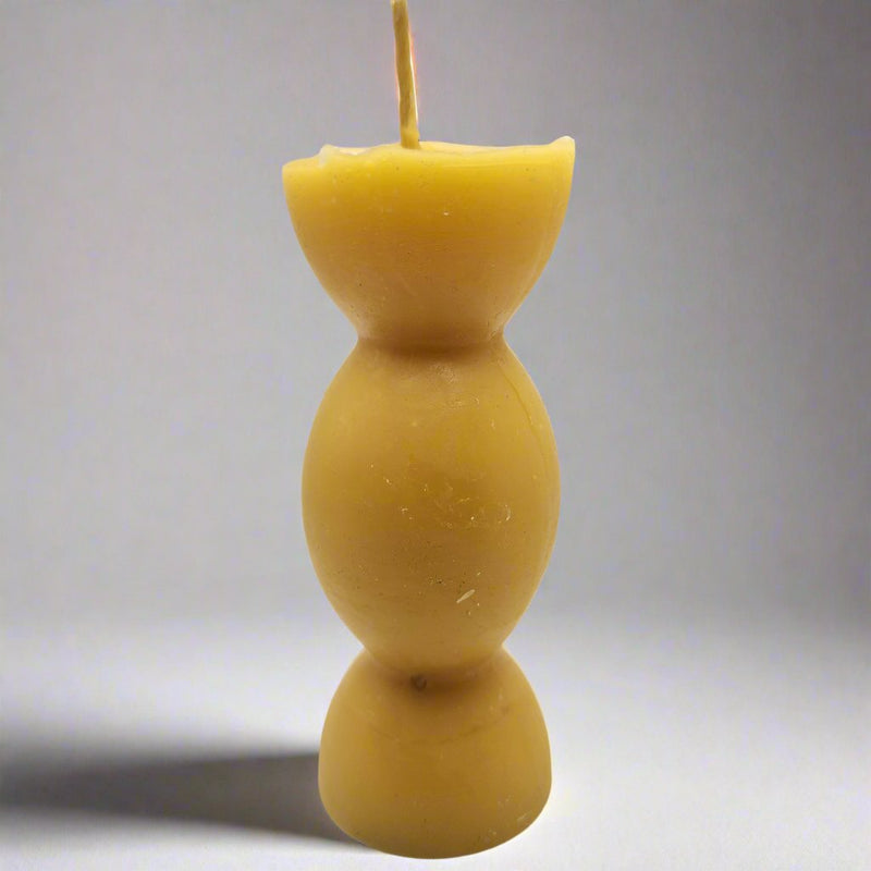 SAVAGE BEE-CHES® Curvy Candle