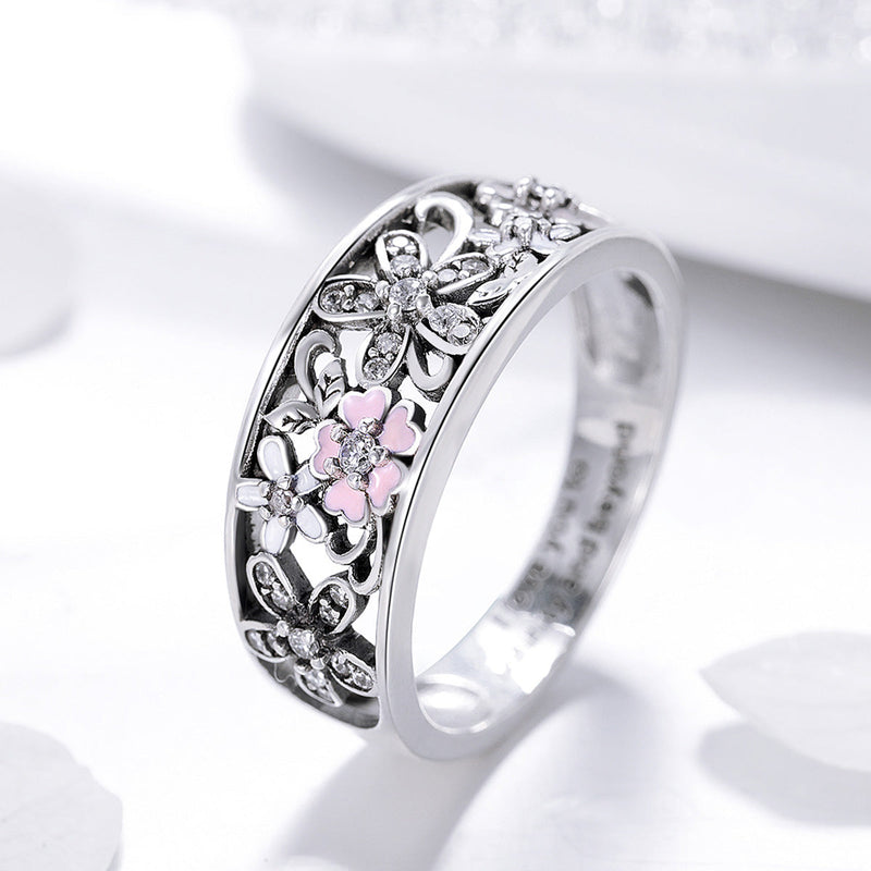 Bids.com S925 Sterling Silver Ring Size 6.0 Rings