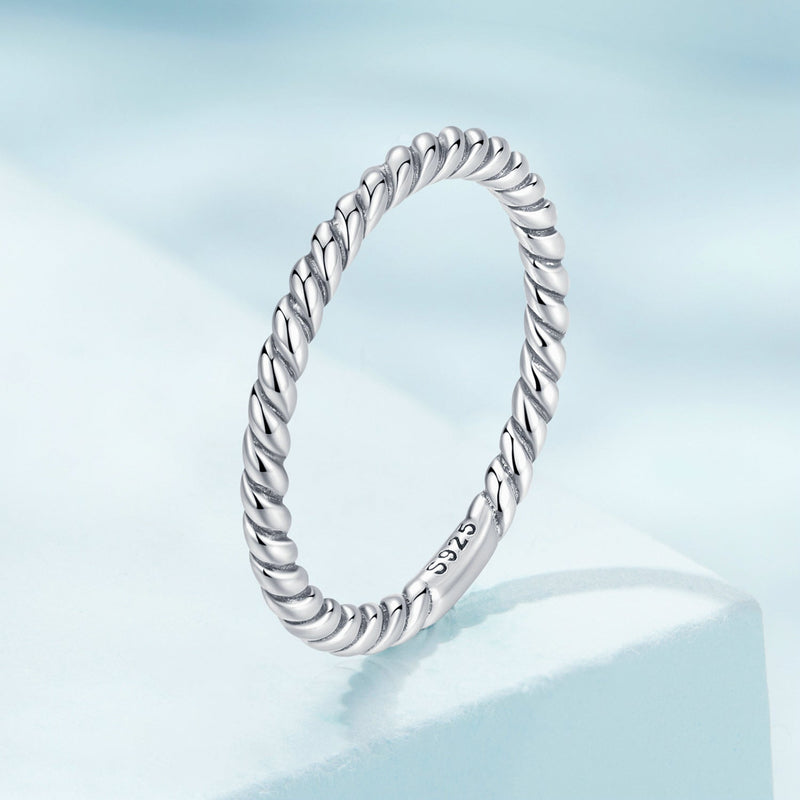 Bids.com 925 Sterling Silver Oxidized Ring Size 6.0 for Women Rings