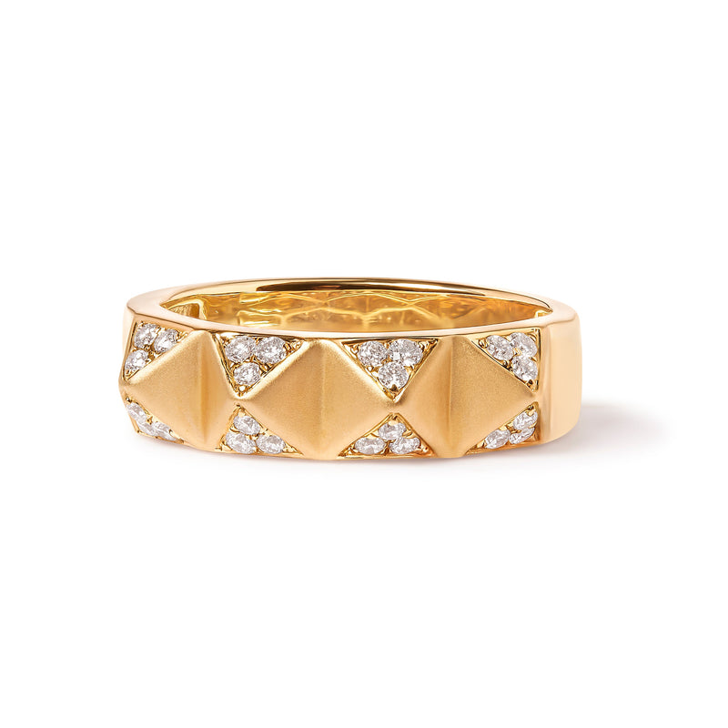 Bids.com 14K Yellow Gold 1/4 Cttw White Diamond Pyramid Band Ring (G-H Color, SI1-SI2 Clarity)- Size 7 Rings