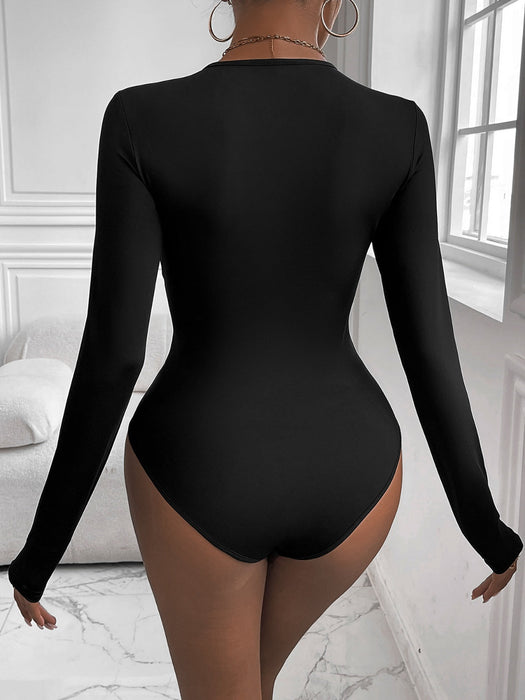 Twisted Round Neck Long Sleeve Bodysuit