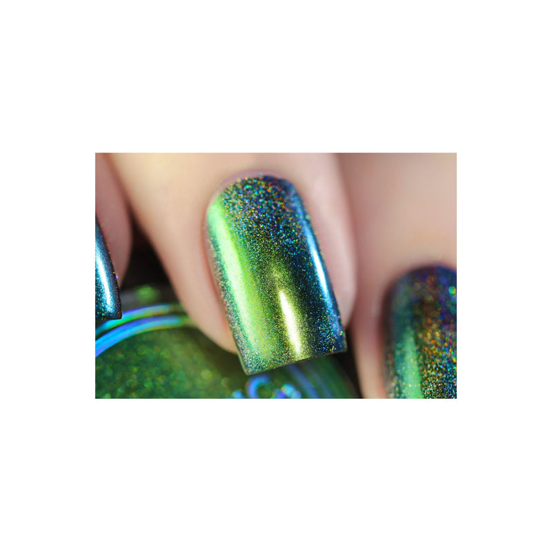 UberChic Beauty Chameleon Holographic Nail Powder: Emerald Isle Powder