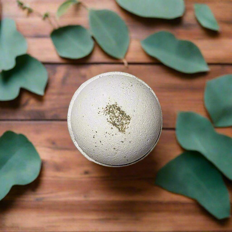 P R I N C I P L E Eucalyptus Essential OIl Bath Bomb Bath