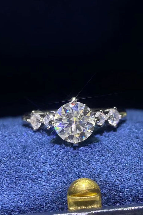 Something To See 1 Carat Moissanite Ring